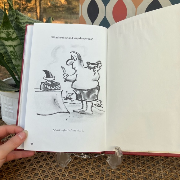 Smokey the Shark and Other Fishy Tales by Charles Keller 1981 Hardback - Picture 6 of 11